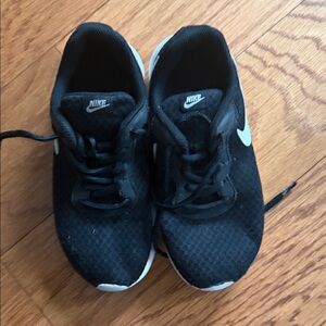 Nike Kids Black and White Sneakers